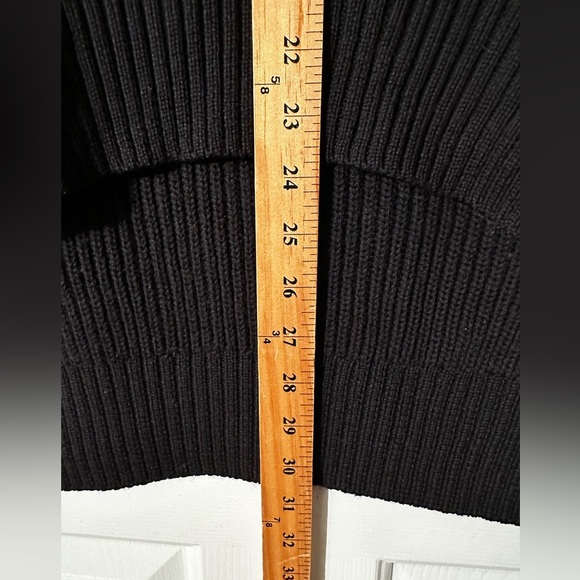 ARITZIA WILFRED FREE Lin Sweater Black 100% Merino Wool Hi Lo Turtleneck XS NICE - Picture 10 of 16